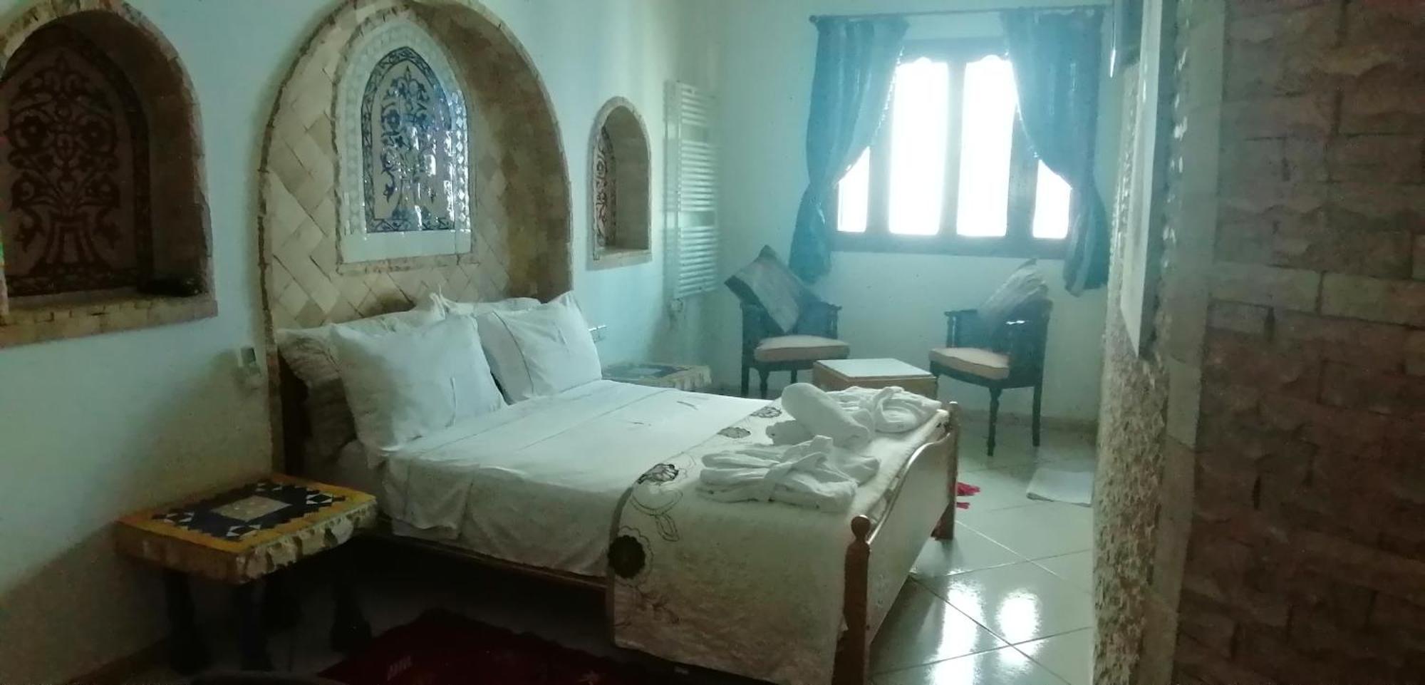 Pasta Plaza Hotel Asilah Phòng bức ảnh