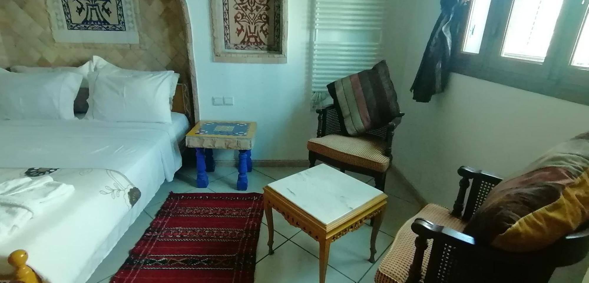 Pasta Plaza Hotel Asilah Phòng bức ảnh